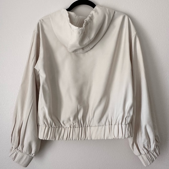 WHO WHAT WEAR Women's Hooded Sweatshirt Cream Size Small - Picture 3 of 15